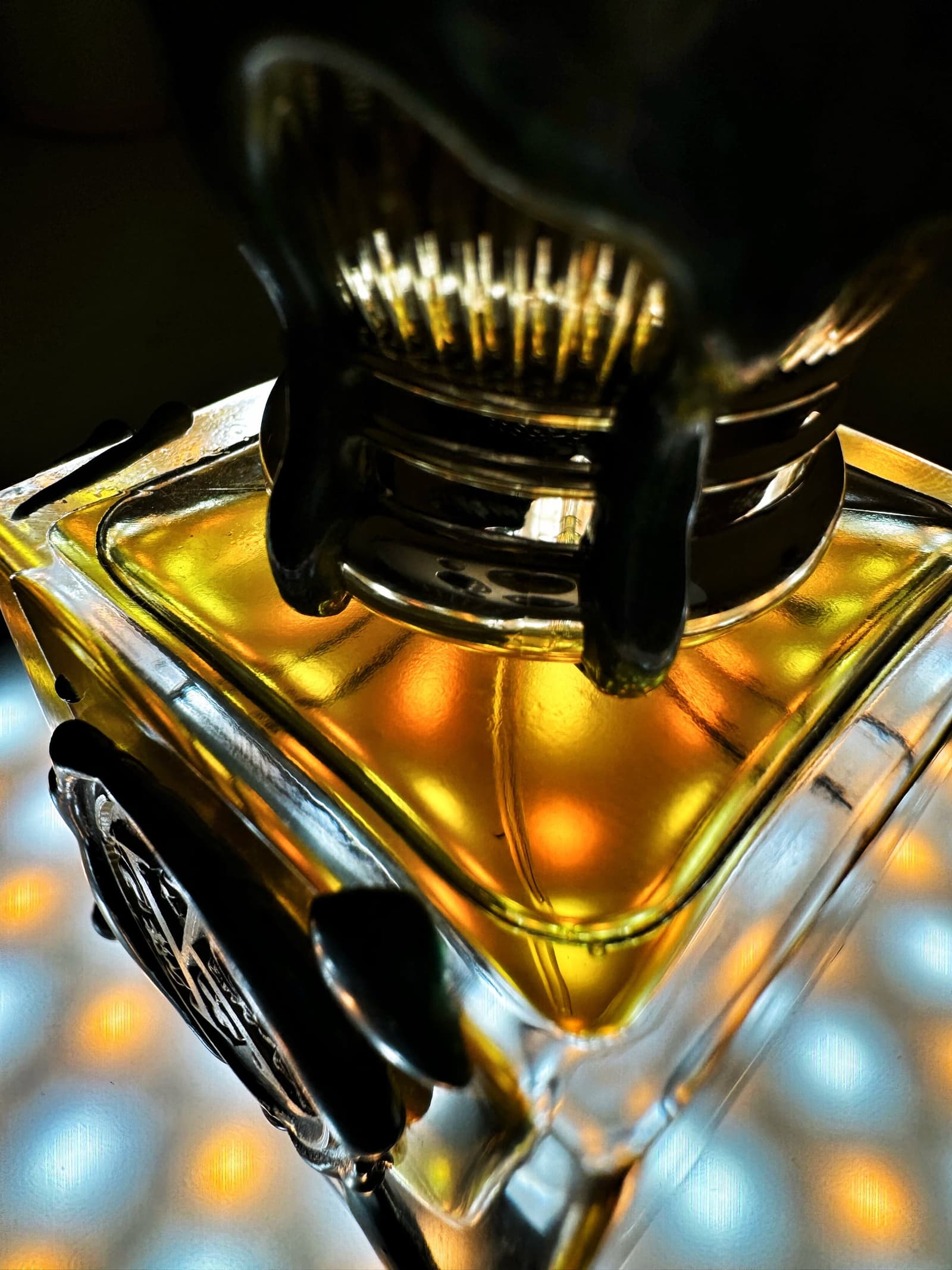 Aquilaria Brunai Solitaire XDP – Nische Niche Parfum Detail 3